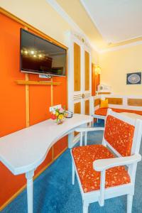 TV a/nebo společenská místnost v ubytování Hotel Plankl