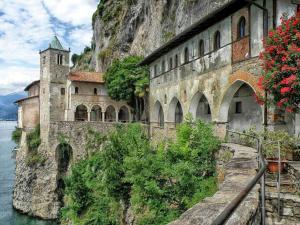 Gallery image of Verso il Lago in Laveno