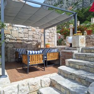 Balkón alebo terasa v ubytovaní Villa Pina in Makarska, private pool