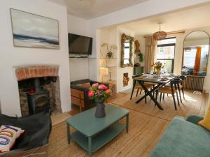 Posezení v ubytování Chapelhay Cottage