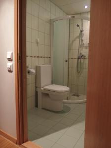 Phòng tắm tại Estinn Apartment +66 ảnh