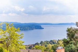 Gallery image of Casamina vista lago Verbania in Arizzano