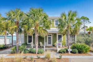 Slice of Heaven by Pristine Properties Vacation Rentals外面的花园