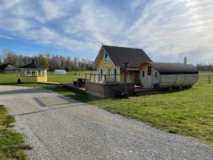 Budova, kde se apartmán nachází + 8 fotografií