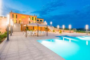 Der Swimmingpool an oder in der Nähe von Sa Montanyeta
