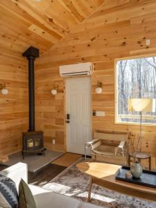 RoscoeLexie by Summer - Modern Rustic Tiny Home的相册照片
