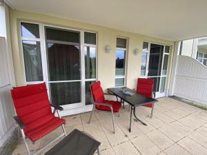 Fotografie z fotogalerie ubytování Haus Rügenscher Bodden Whg 02 mit Meerblick v destinaci Göhren + 20 fotografií