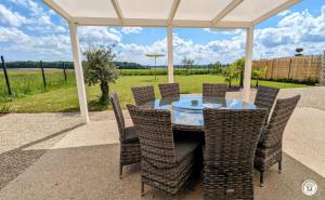 Fotografie z fotogalerie ubytování Gîte du Pin v destinaci Villy-le-Moutier