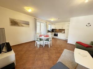 Fotografie z fotogalerie ubytování Ferienwohnung Sonnenstrand Whg 12 v destinaci Thiessow