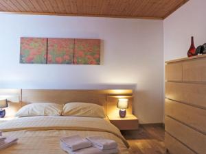 Postel nebo postele na pokoji v ubytování Apartment Bristol Apt-18 by Interhome