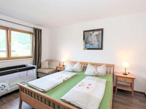 Postel nebo postele na pokoji v ubytování Apartment Barbara-1 by Interhome
