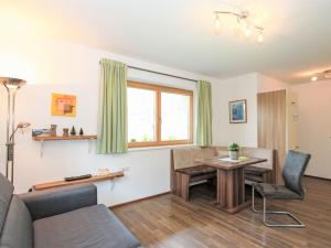 Posezení v ubytování Apartment Barbara-1 by Interhome