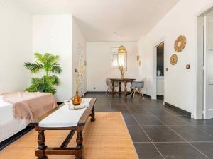 Fotografie z fotogalerie ubytování Holiday Home Sol by Interhome v destinaci Les tres Cales