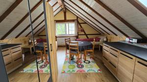 Kuchyň nebo kuchyňský kout v ubytování Gasthaus Fuchsacker + 37 fotografií