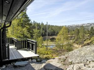 Casa con terraza con vistas al río en Chalet Knodden - SOW180 by Interhome, en Åseral