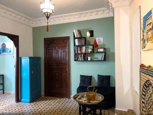 The library in a hosteleket