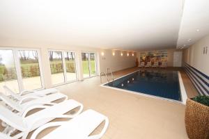 Swimmingpoolen hos eller tæt på Haus Meeresblick - Whg Nautica 1 10 + 32 billeder