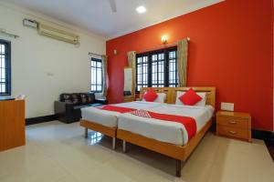 תמונה מהגלריה של Collection O Emara Grand Hotel בבנגלור