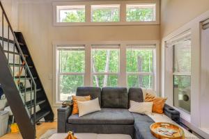 Gallery image of Monteagle Cabin with Swim Spa, Sauna and Fire Pit! in Monteagle