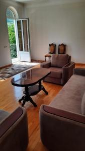 Φωτογραφία από το άλμπουμ του Гандзакар σε Ijevan