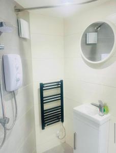 Un baño de Cabin by the coast