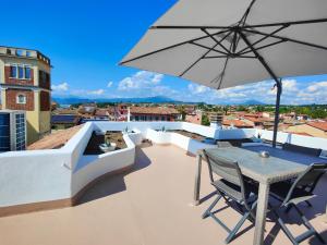 Fotografie z fotogalerie ubytování Appartamento Con Vista Mozzafiato v destinaci Lazise + 31 fotografií