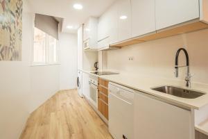 Kuchyň nebo kuchyňský kout v ubytování CARTAGENAFLATS, Piso Moderno 3 Dormitorios, Cartagena Center