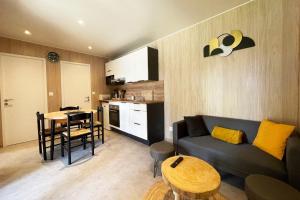 Una cocina o kitchenette en Lodge Loua