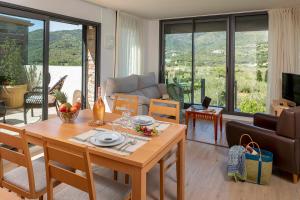 Nespecifikovaný výhled na hory nebo výhled na hory při pohledu z apartmánu + 25 fotografií