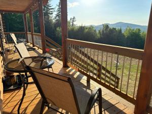 Balkón nebo terasa v ubytování Mountain Views! Copper Cannon Lodge in Franconia