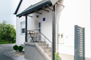 Balkón nebo terasa v ubytování GoodLife Studio Apartment