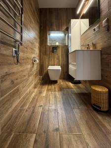 Łazienka w obiekcie Apartamenty Komarno 46 Jacuzzi&Sauna