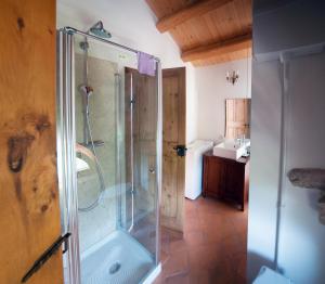 Koupelna v ubytování B&B La Valle dell'Albero