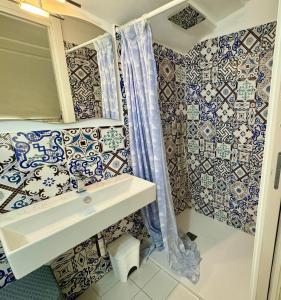 Ένα μπάνιο στο La Casa di Nina