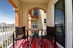 Μπαλκόνι ή βεράντα στο Summerhouse 305 - Harvesting Sunshine II by Pristine Properties Vacation Rentals