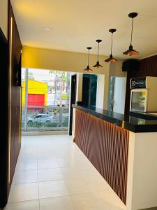 Η κουζίνα ή μικρή κουζίνα στο Hotel San Juan 70 Medellin