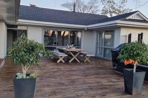 Gallery image of Gorgeous & homely 3 bed delight in Paerata +10 photos