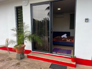 Rõdu või terrass majutusasutuses Manatini lodge