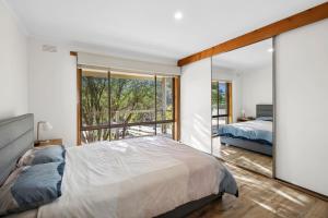 Gallery image of The Beach Hut - BYO Linen in Anglesea