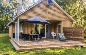 Zahrada ubytování Three-Bedroom Holiday Home In Humble