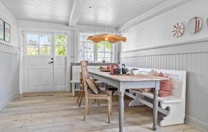 Φωτογραφία από το άλμπουμ του 4 Bedroom Cozy Home In Samsø σε Toftebjerg