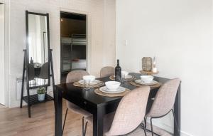 Fotografie z fotogalerie ubytování 2 Bedroom Cozy Home In Noordwijkerhout v destinaci Noordwijkerhout