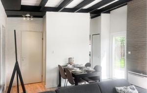 Fotografie z fotogalerie ubytování 2 Bedroom Cozy Home In Noordwijkerhout v destinaci Noordwijkerhout