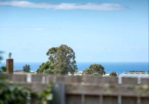 Фотография из галереи The Cozy Penguin with Sea Views в городе Cooee