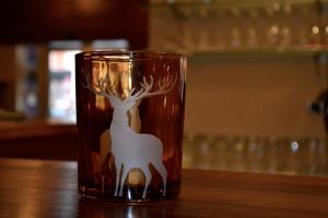 Nápoje v ubytování AKTIVHOTEL Weisser Hirsch