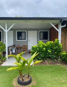 Zahrada ubytování Nasara Resort Mentawai