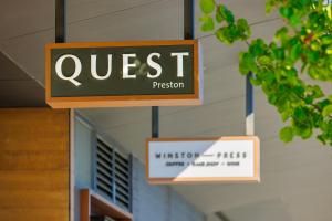 Certifikát, hodnocení, plakát nebo jiný dokument vystavený v ubytování Quest Preston