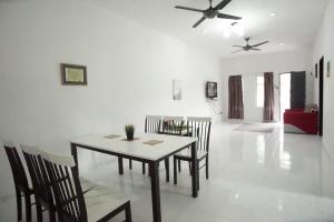 Χώρος καθιστικού στο Al Falah Homestay +7 φωτογραφίες