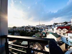 Balkón nebo terasa v ubytování S481 Hoa Dang Hotel Dalat