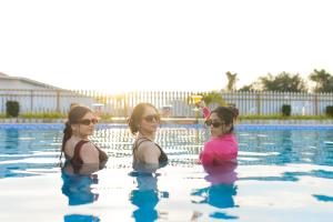 入住Daksh Eden Greenz -A Luxury Resort in Sasan Gir的客人